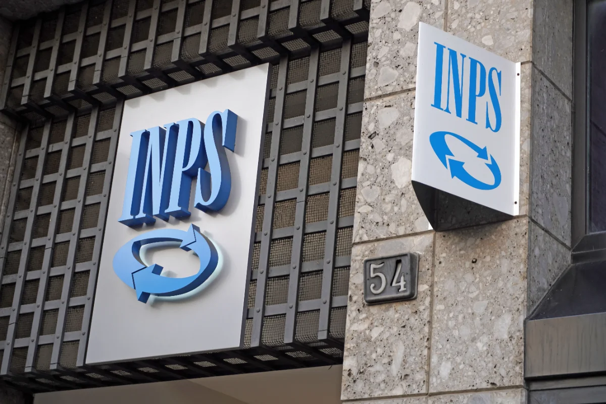 Doppia contribuzione INPS: quando è illegittima e quali sono i presupposti di legge