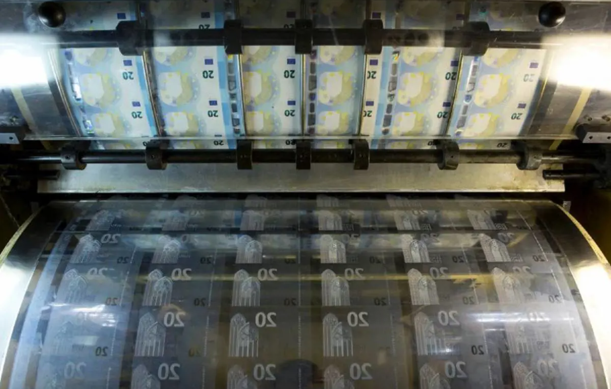 Vogliono sapere tutto. Il Fisco prepara l'arma finale